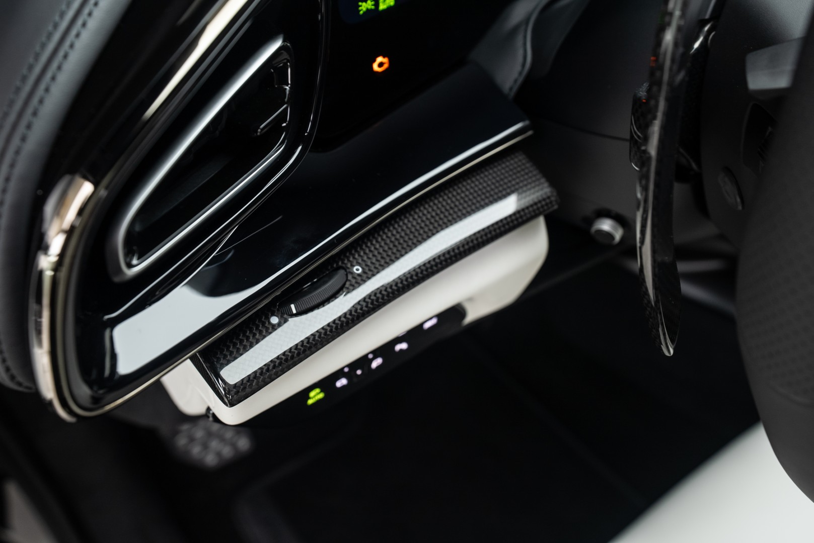 2025 FERRARI PUROSANGUE | FULL CARBON | MAIN DEALER SERVICE | HIGH SPEC